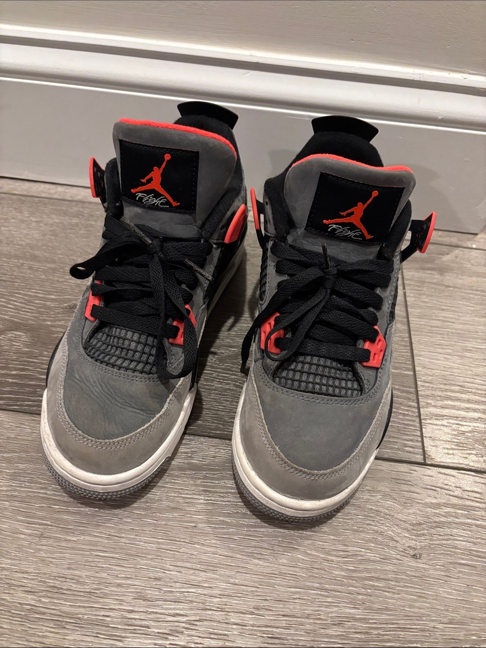 Jordan Men’s Grey/Black/Red Retro Sneakers